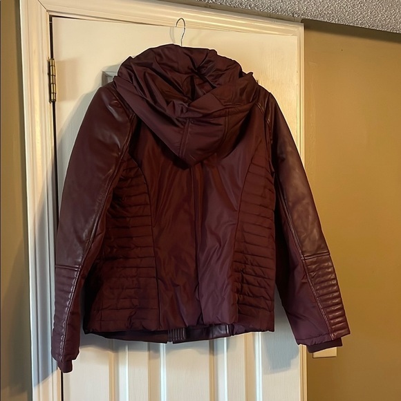 H by Halston Women's Burgundy Quilted Jacket - Picture 3 of 3